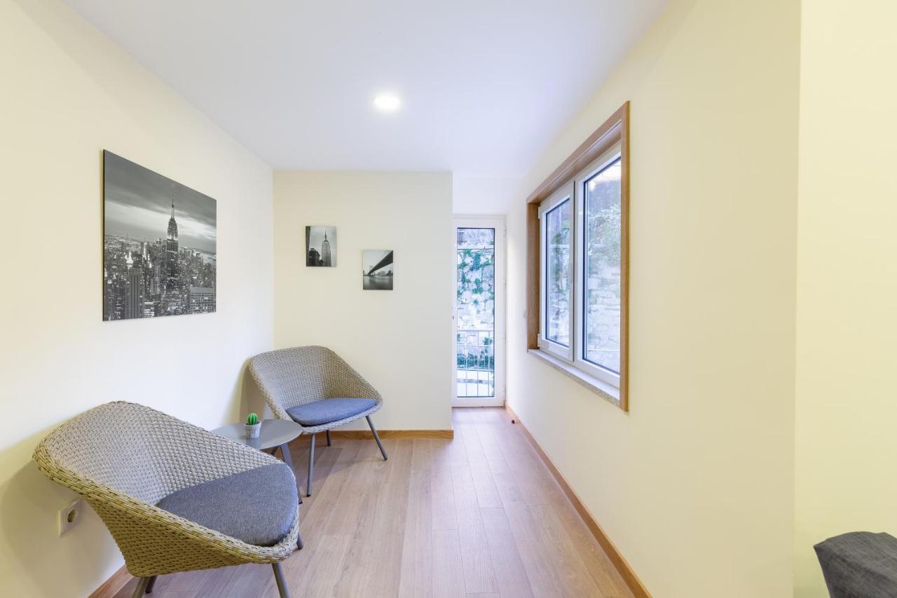 Yellow Tiles By Pcale Apartament Porto