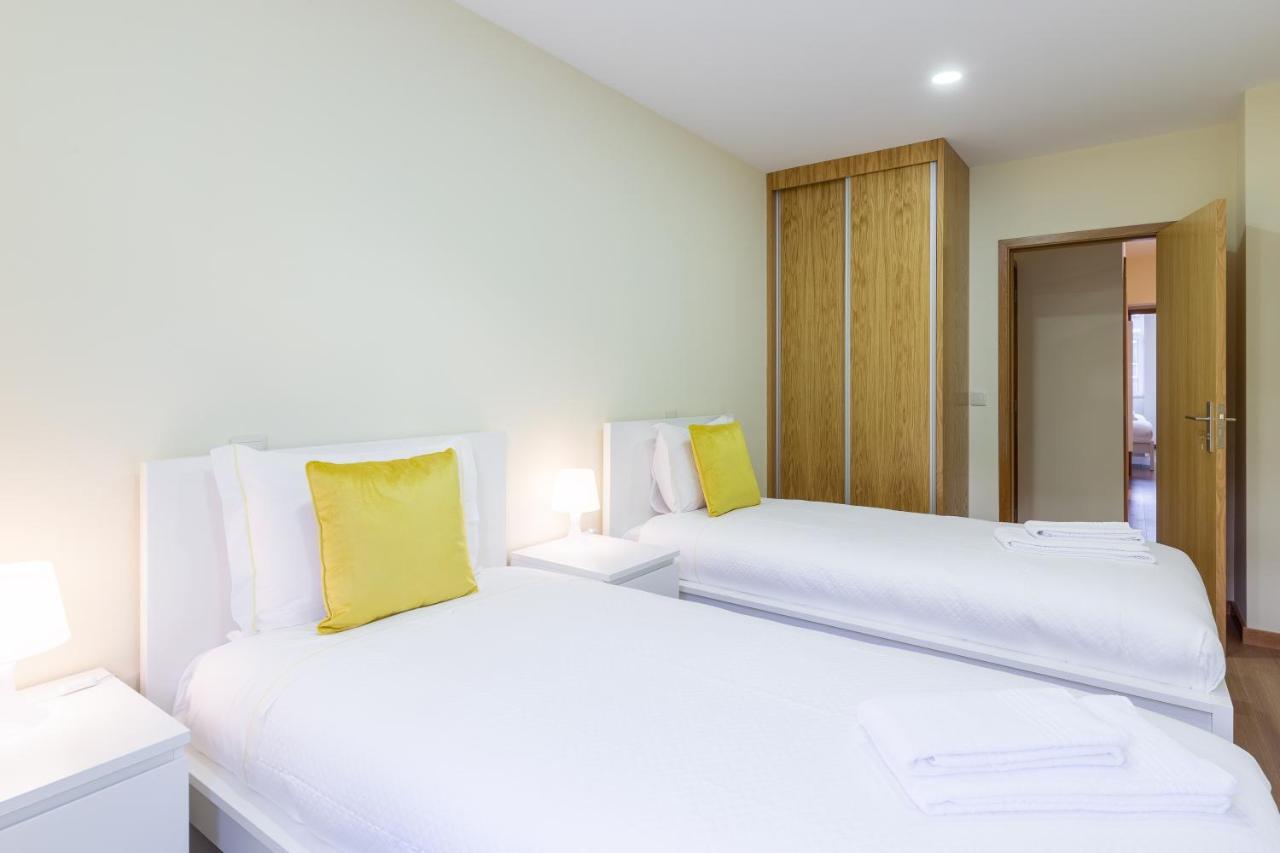 Yellow Tiles By Pcale Apartament Porto